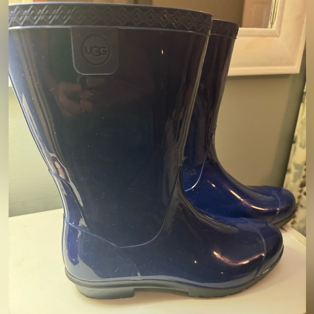 Ugg rain boots.
